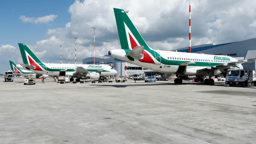Фото - Не менее 400 авиарейсов отменены в Италии из-за забастовки