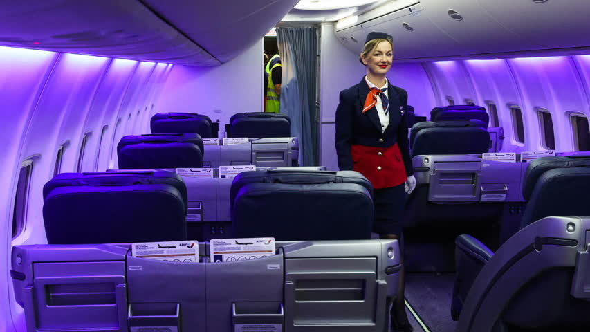 Фото - Российская стюардесса раскрыла секреты удачного путешествия с детьми в самолете