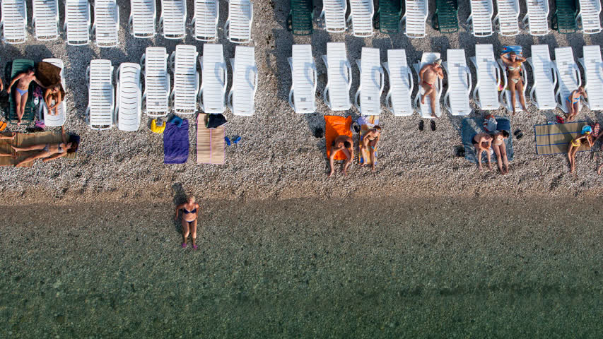 Фото - Назван способ отдохнуть на море в августе за 35 тысяч рублей на двоих
