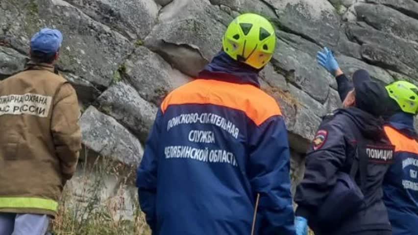 Фото - Российская школьница сорвалась со скалы во время похода